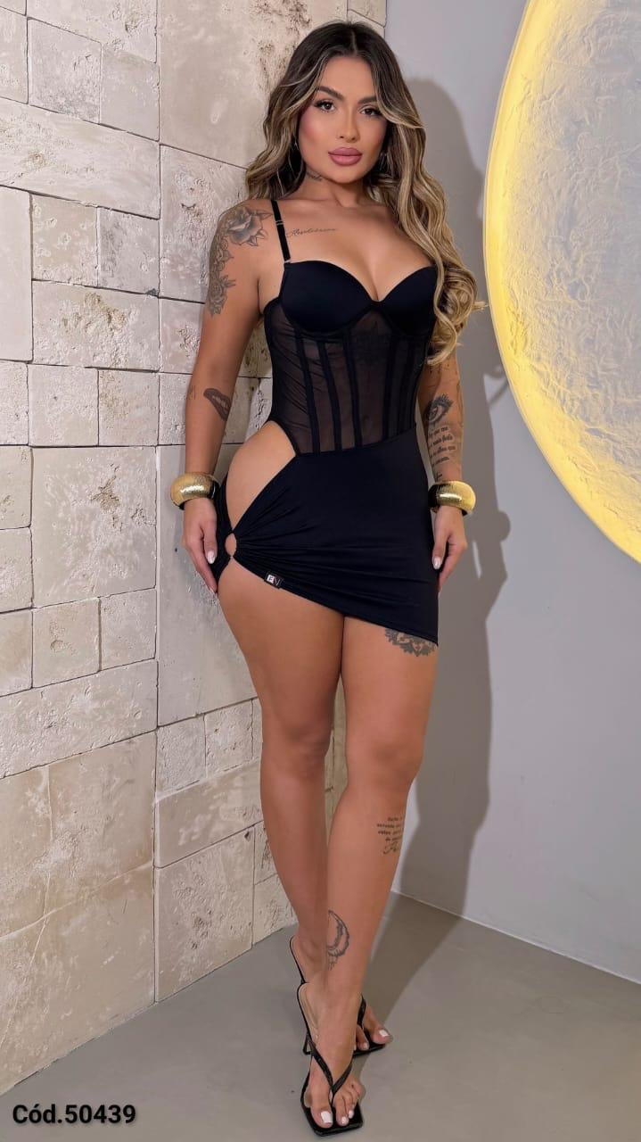 Vestido tule - assimétrico. - Imagem 6